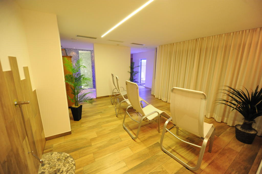 Apartments Restaurant Rusctlea Selva di Val Gardena Dış mekan fotoğraf