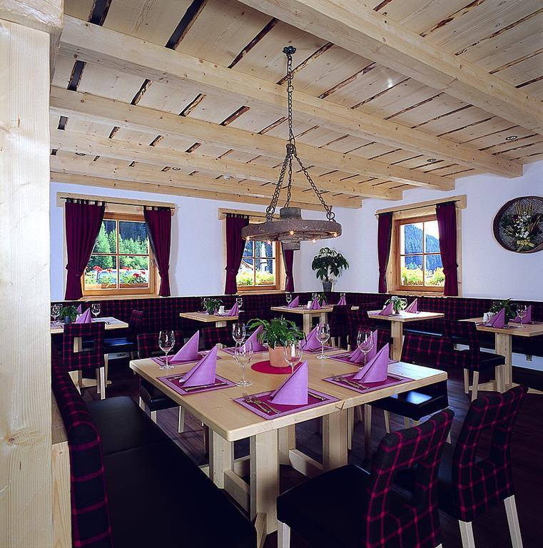 Apartments Restaurant Rusctlea Selva di Val Gardena Dış mekan fotoğraf