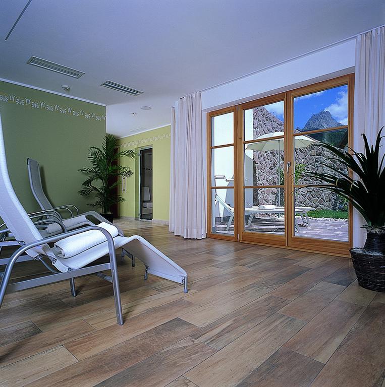 Apartments Restaurant Rusctlea Selva di Val Gardena Dış mekan fotoğraf