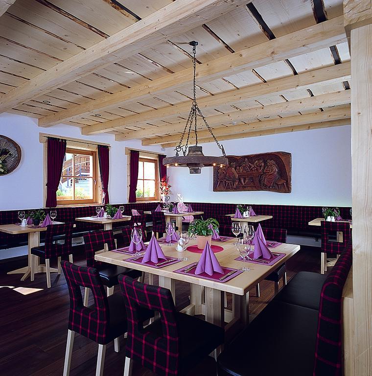 Apartments Restaurant Rusctlea Selva di Val Gardena Dış mekan fotoğraf